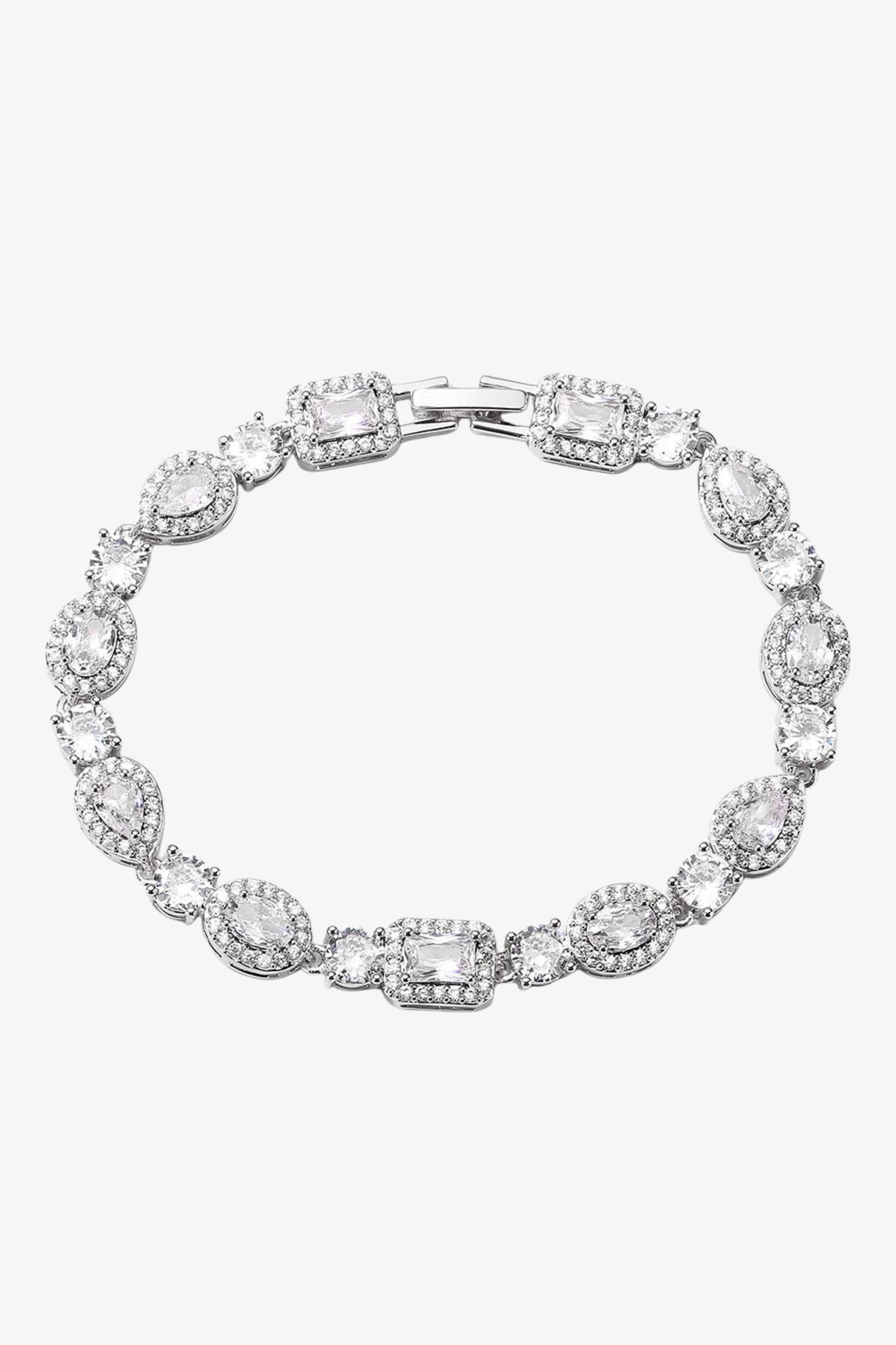 BRACELET IN VERSCHIEDENEN FORMEN